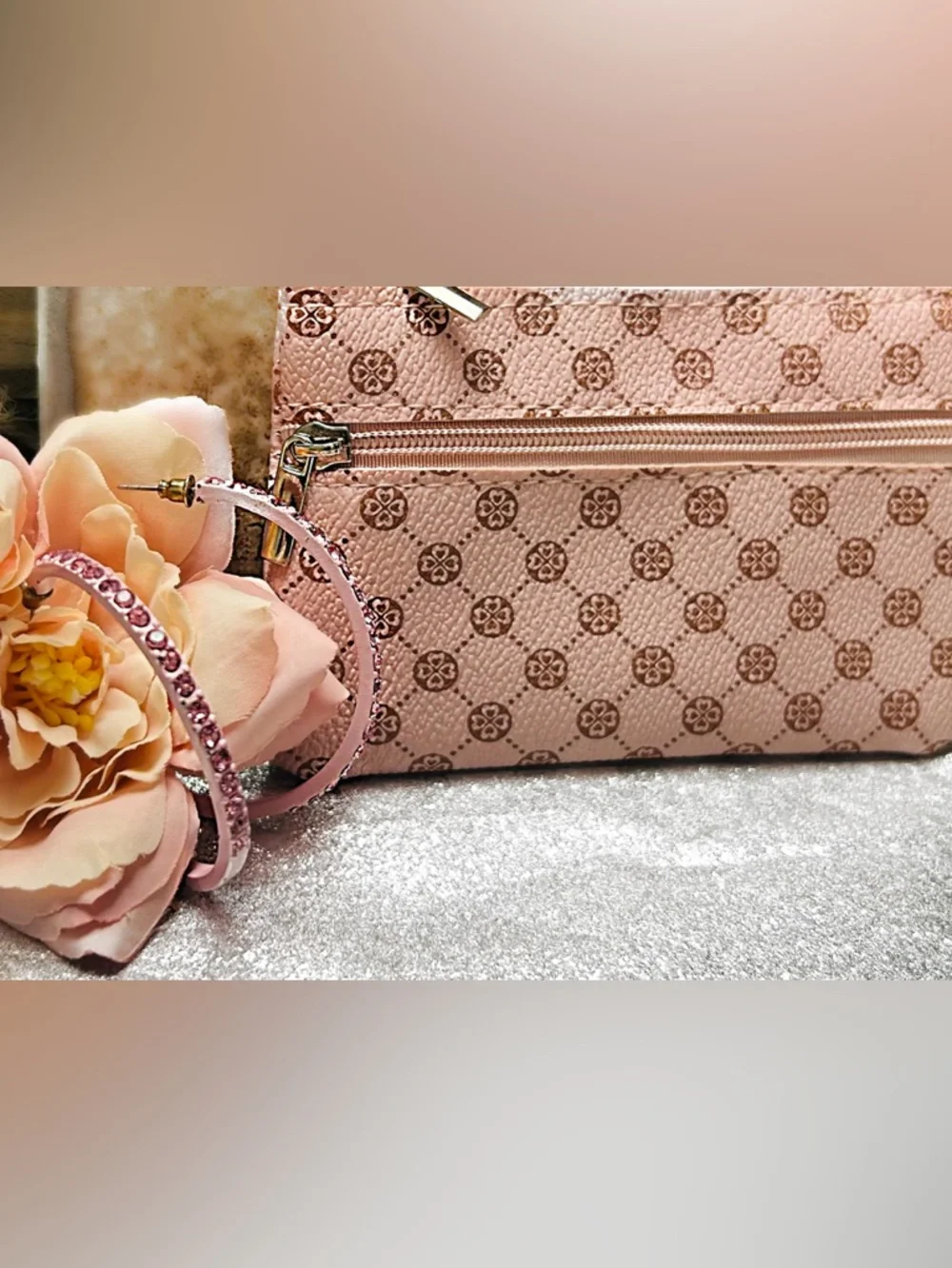 Pretty in Pink Zipper Pouch and Pink Crystal Earrings Duo! 🌸 - Picture 3 of 12